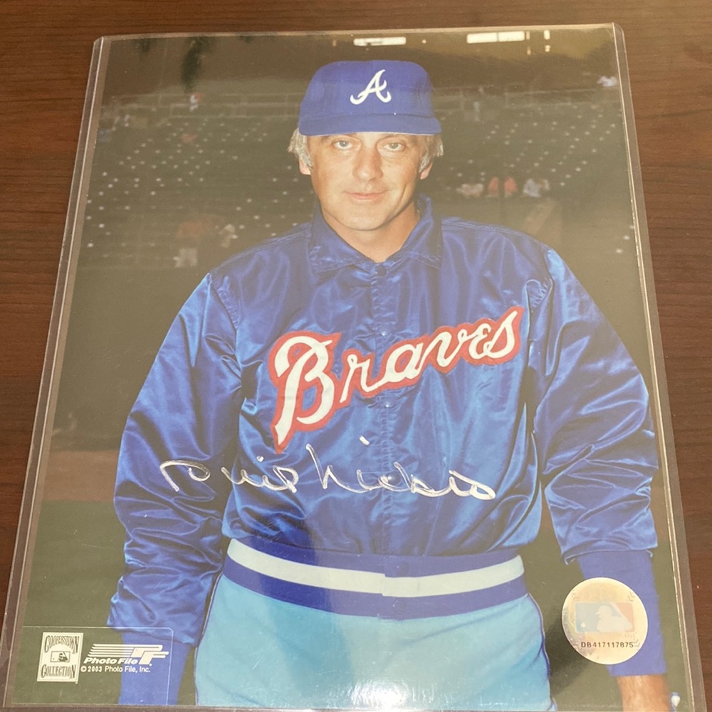 Phil Niekro Braves 8x10
